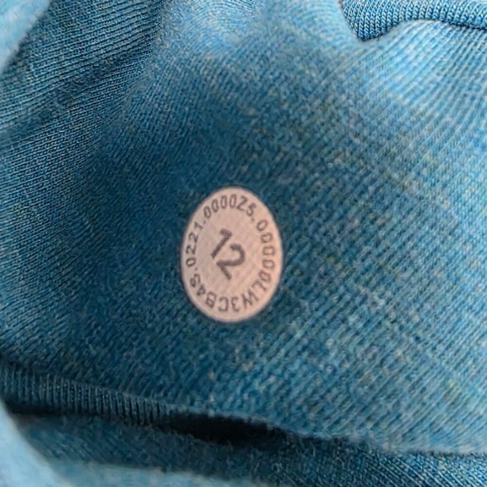 Lululemon Scuba Pullover Hoodie, Heathered Blue, Stretch Terry, Size 12 Womens - Picture 6 of 8